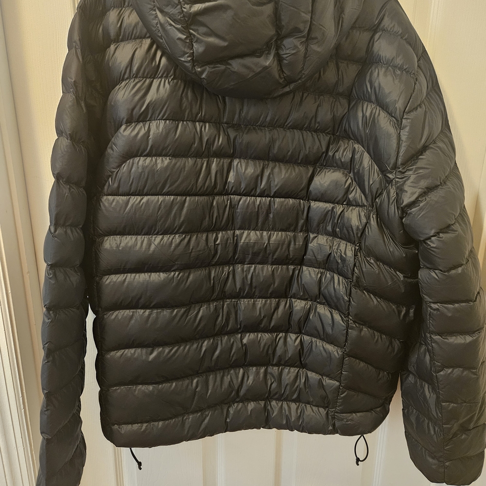 Ralph Lauren Men's Navy Blue Puffer Jacket with Red Logo - Picture 8 of 8